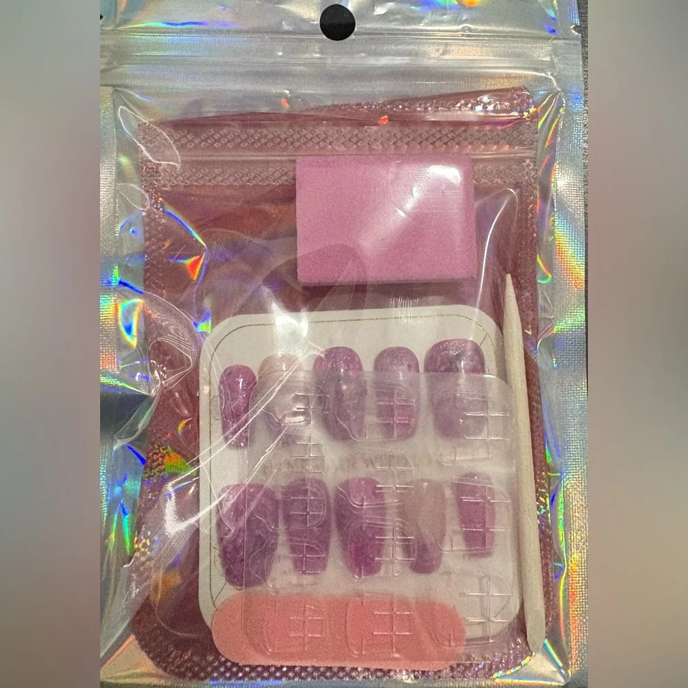 Handpainted Gel Marbled Style Nails - Picture 3 of 3
